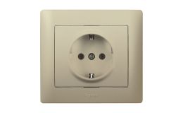 Image 1 - 771401 Legrand Galea Life 2P+F burkolat, titánium